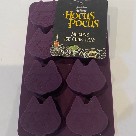 Hocus Pocus Bundle of Plush Sleep Lounge Pants + Binx Silicone Ice Cube Tray NWT - Picture 11 of 12